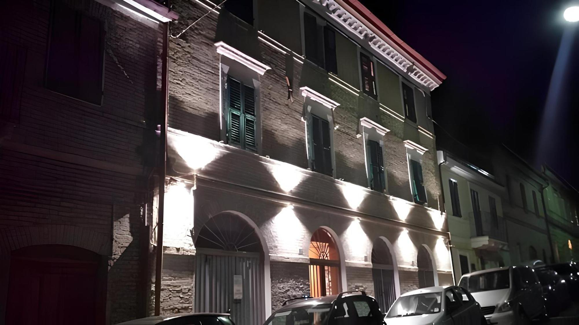 Monolocali Da Vinci Hotel Falconara Marittima Exterior photo